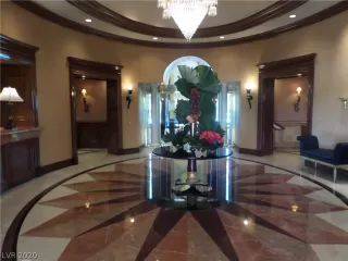 Photo #3: 2235912 Listing 