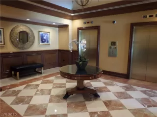 Photo #4: 2235912 Listing 