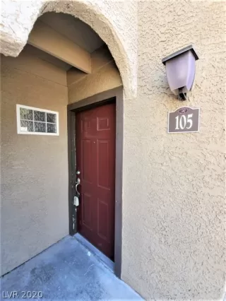 Photo #1: 2235946 Listing 