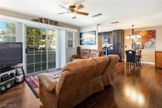 Photo #4: 2236004 Listing