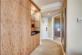 Photo #4: 2236031 Listing 