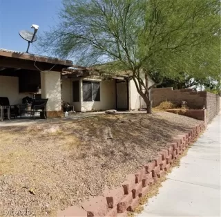 Photo #1: 2236056 Listing