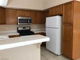 Photo #1: 2236079 Listing 