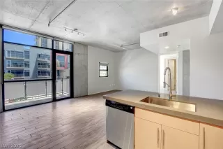 Photo #6: 2236101 Listing 