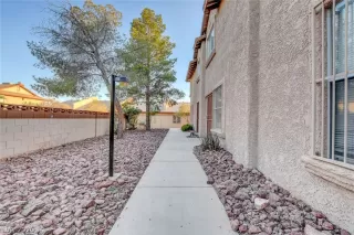 Photo #1: 2236109 Listing 