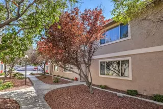 Photo #3: 2236117 Listing 