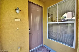 Photo #1: 2236133 Listing