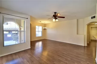 Photo #3: 2236133 Listing