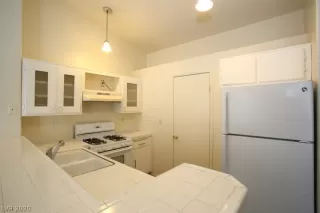 Photo #4: 2236178 Listing 