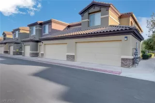 Photo #1: 2236245 Listing