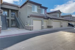 Photo #2: 2236245 Listing