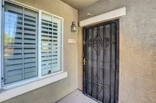 Photo #4: 2236245 Listing