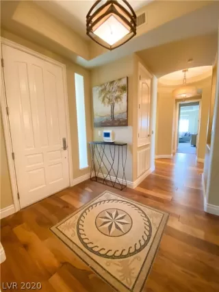 Photo #1: 2236298 Listing