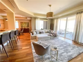 Photo #3: 2236298 Listing