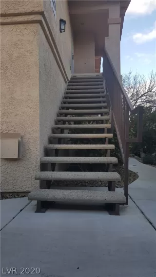 Photo #3: 2236311 Listing 