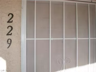 Photo #4: 2236311 Listing 