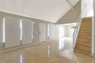 Photo #5: 2236321 Listing 