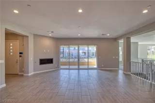 Photo #2: 2236360 Listing