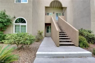 Photo #1: 2236381 Listing