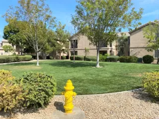 Photo #1: 2236415 Listing 