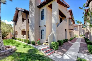 Photo #2: 2236433 Listing