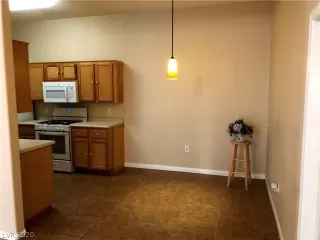 Photo #4: 2236451 Listing 