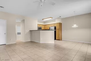 Photo #1: 2236482 Listing