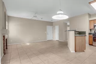 Photo #3: 2236482 Listing