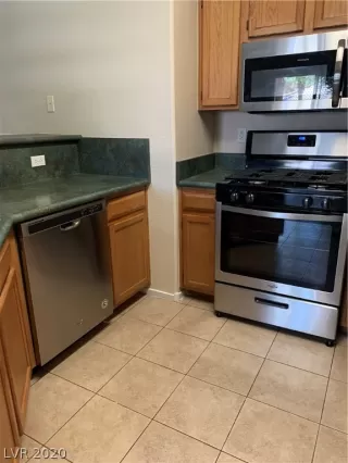 Photo #6: 2236482 Listing