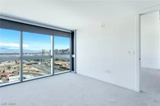 Photo #4: 2236529 Listing 