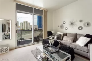 Photo #5: 2236548 Listing 