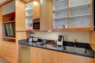 Photo #3: 2236566 Listing