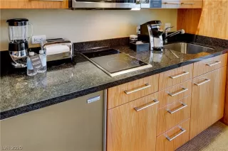 Photo #5: 2236566 Listing