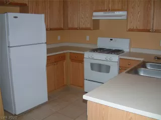 Photo #6: 2236594 Listing