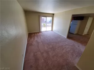 Photo #5: 2236601 Listing