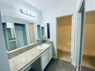 Photo #4: 2236620 Listing 
