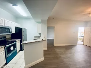 Photo #6: 2236620 Listing 