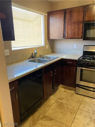 Photo #1: 2236641 Listing 