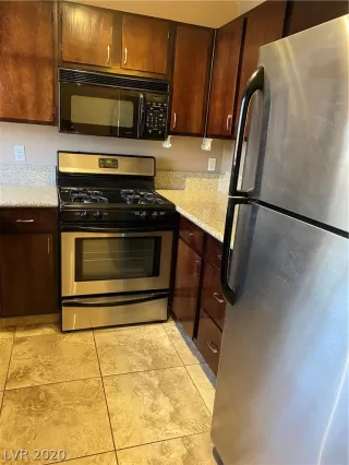 Photo #2: 2236641 Listing 