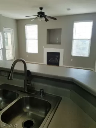 Photo #3: 2236662 Listing