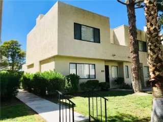 Photo #3: 2236679 Listing 