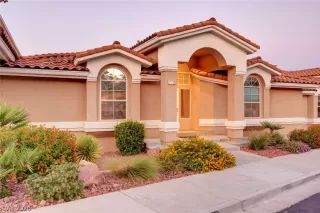 Photo #4: 2236707 Listing 