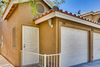 Photo #2: 2236715 Listing 