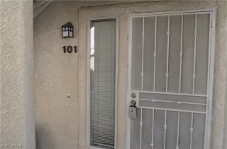 Photo #1: 2236748 Listing