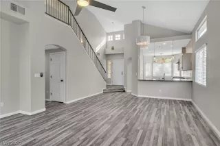 Photo #5: 2236792 Listing 