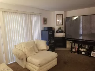 Photo #3: 2236797 Listing