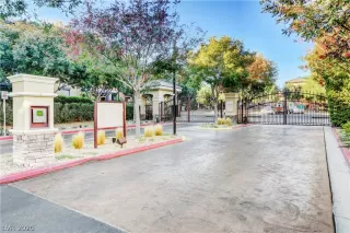 Photo #1: 2236814 Listing