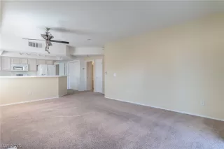 Photo #3: 2236823 Listing