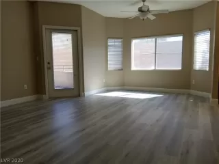 Photo #5: 2236832 Listing