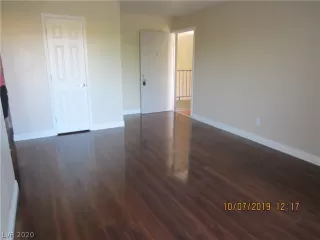 Photo #5: 2236842 Listing 